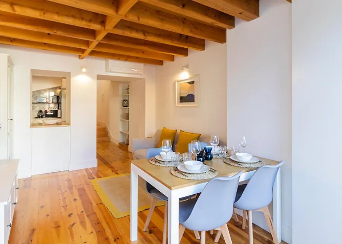 Center Duplex W Patio By Lovelystay * Porto