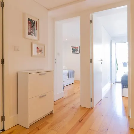 Center Duplex W Patio By Lovelystay * 波尔图