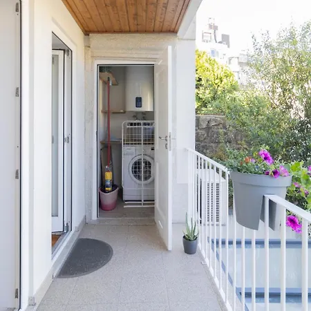 Center Duplex W Patio By Lovelystay 公寓