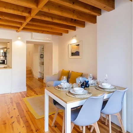 Center Duplex W Patio By Lovelystay * Porto