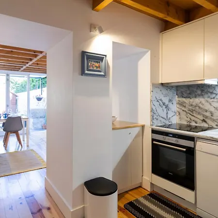 Center Duplex W Patio By Lovelystay