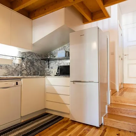 Center Duplex W Patio By Lovelystay *