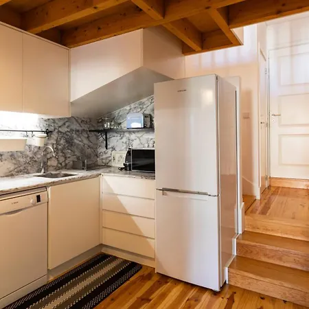 Apartment Center Duplex W Patio By Lovelystay Porto