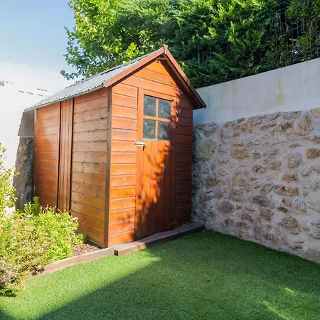 Center Duplex W Patio By Lovelystay *