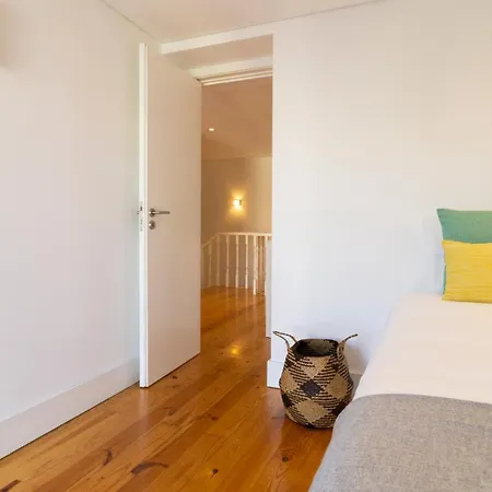 Center Duplex W Patio By Lovelystay *