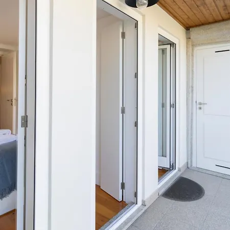 Center Duplex W Patio By Lovelystay פורטו