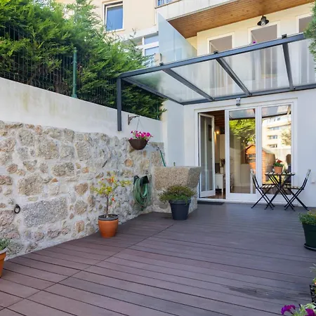 Center Duplex W Patio By Lovelystay