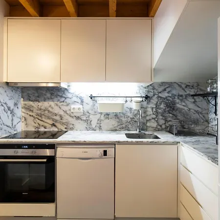 Center Duplex W Patio By Lovelystay Appartement