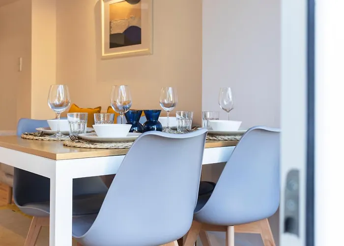 Appartement Center Duplex W Patio By Lovelystay