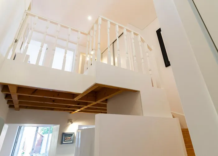 Center Duplex W Patio By Lovelystay Porto