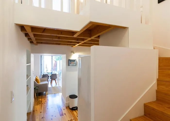 Center Duplex W Patio By Lovelystay Appartement Porto