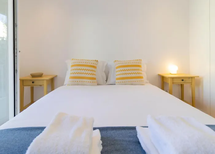 Center Duplex W Patio By Lovelystay Porto